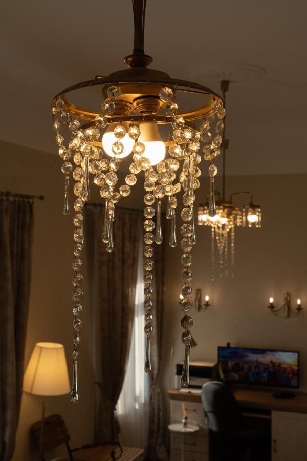 Elegant Apartment In Historical Centre & Free Locked Parking Riga Luaran gambar